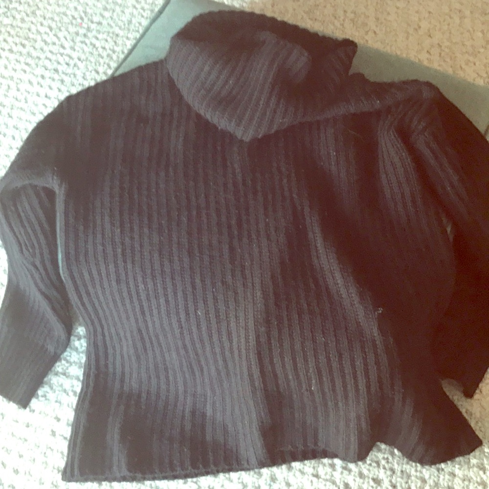 Forever 21 black knit sweater